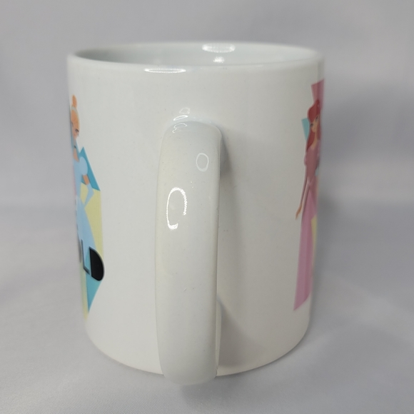 Disney Princesses Mug "Be Bold", New, Slight Factory Defect Pictured - Picture 5 of 11
